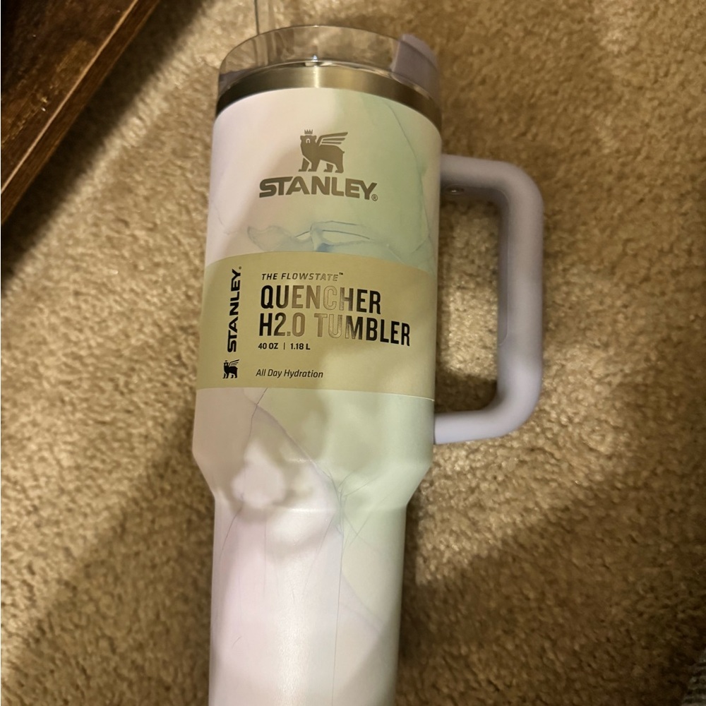 Stanley Adventure Quencher 40 oz in Watercolor Dusk NWT